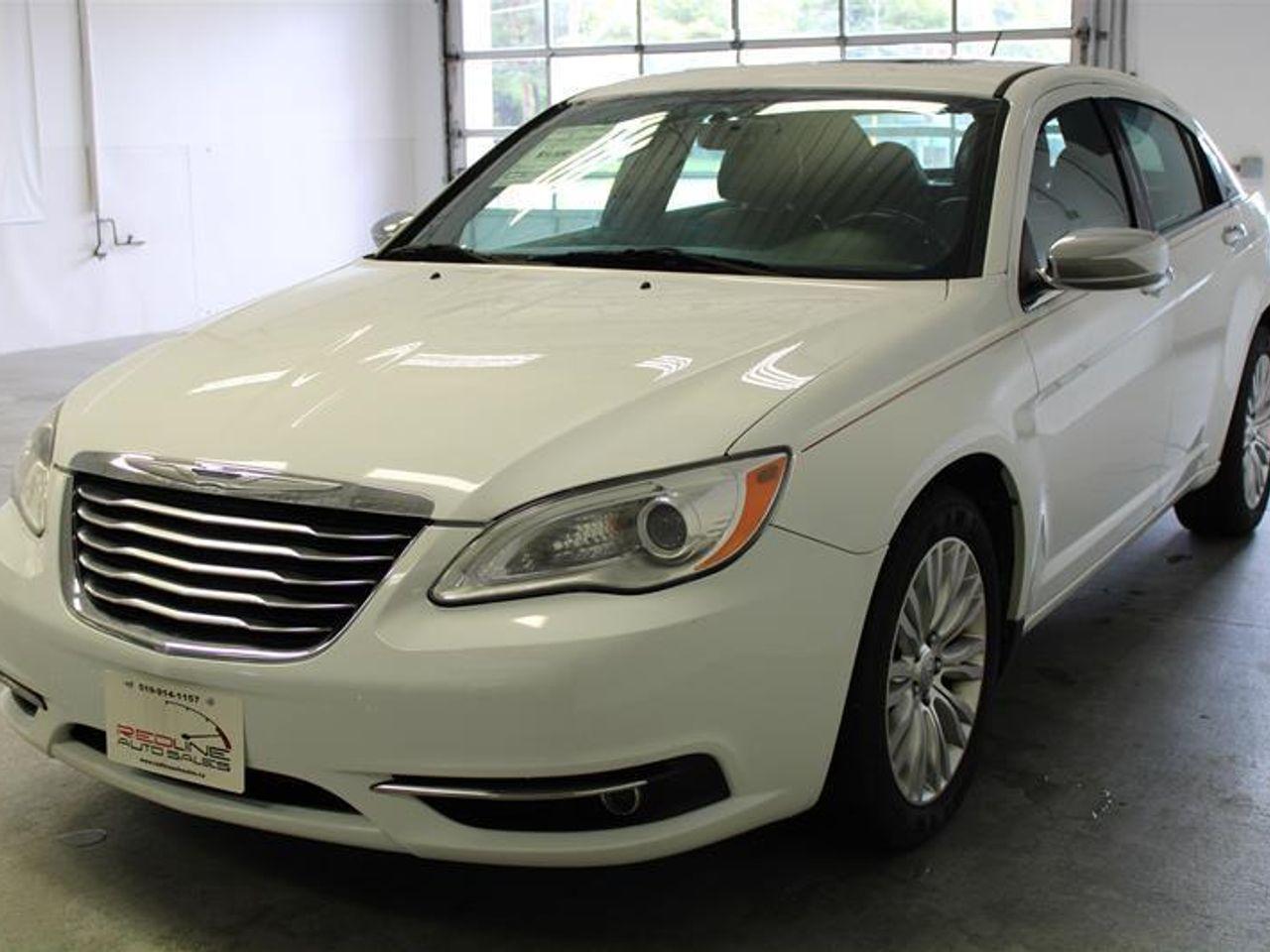 2013 Chrysler 200 Limited-4