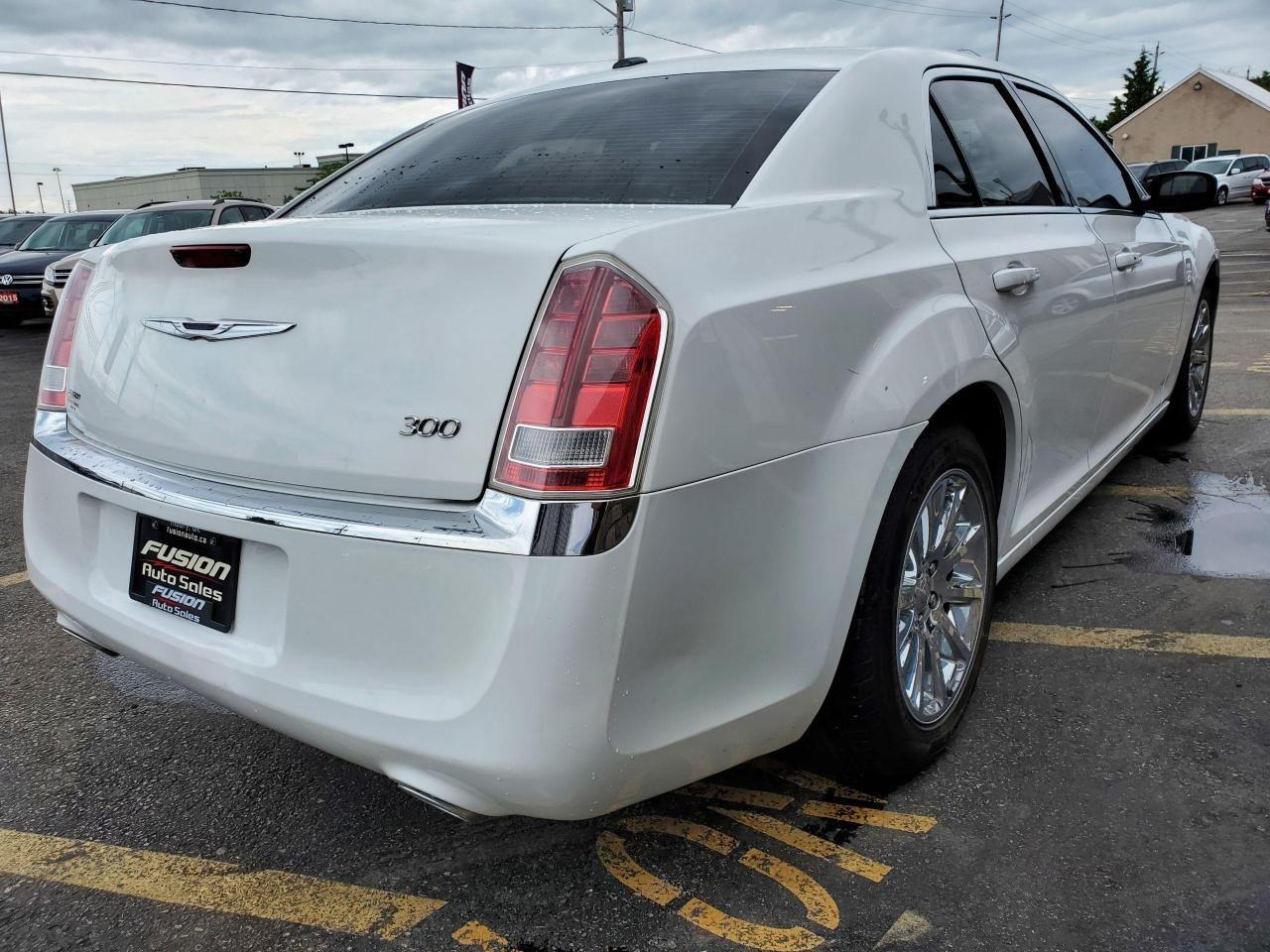 2013 Chrysler 300 Base-4