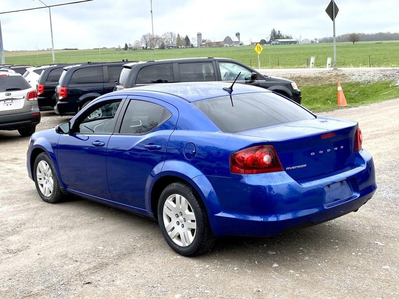 2013 Dodge Avenger SE-4