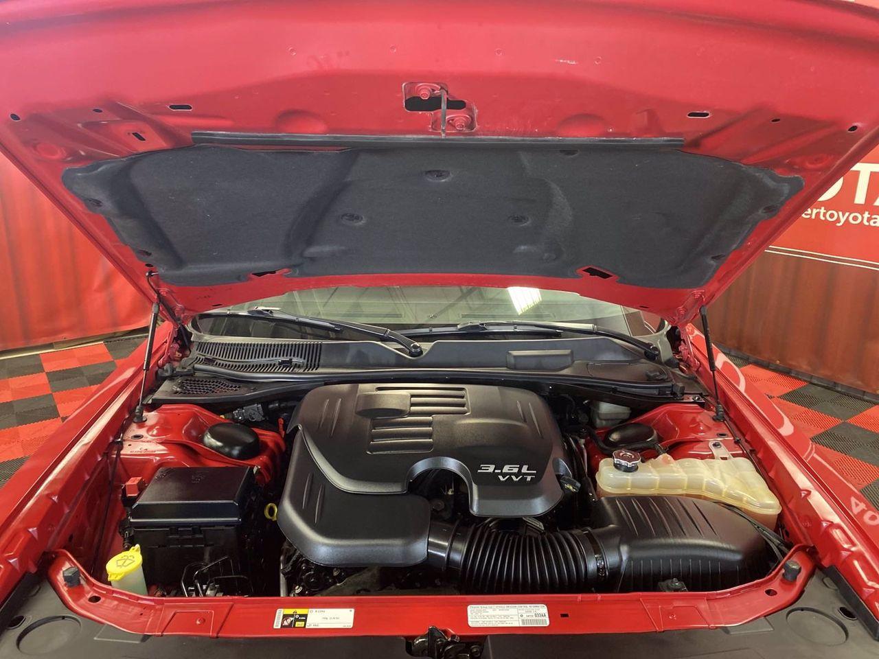 2013 Dodge Challenger SXT-2