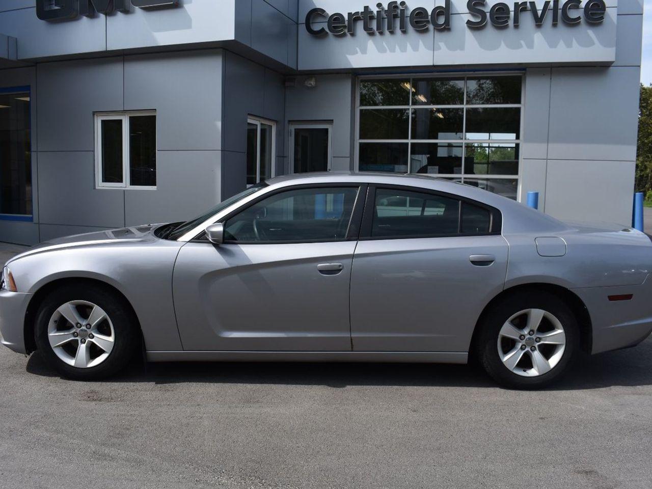 2013 Dodge Charger SE-2