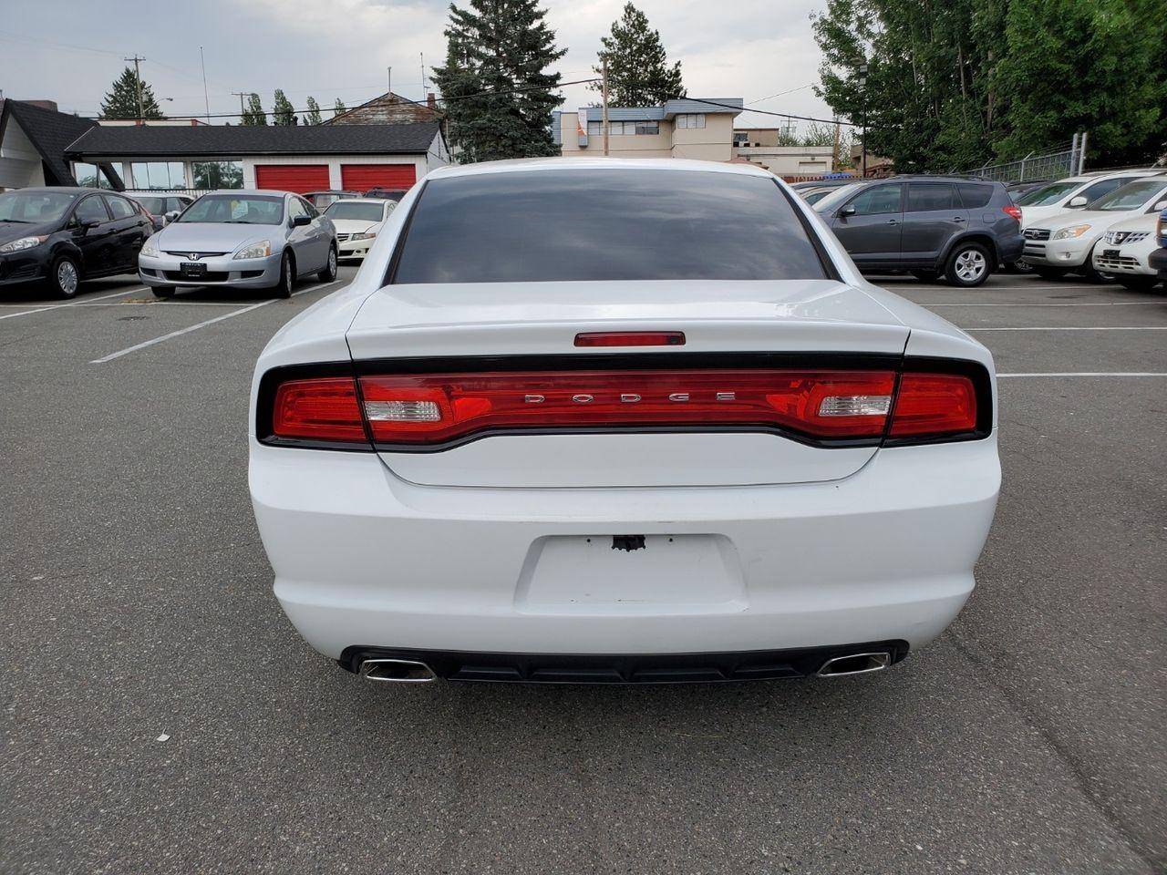 2013 Dodge Charger SE-4