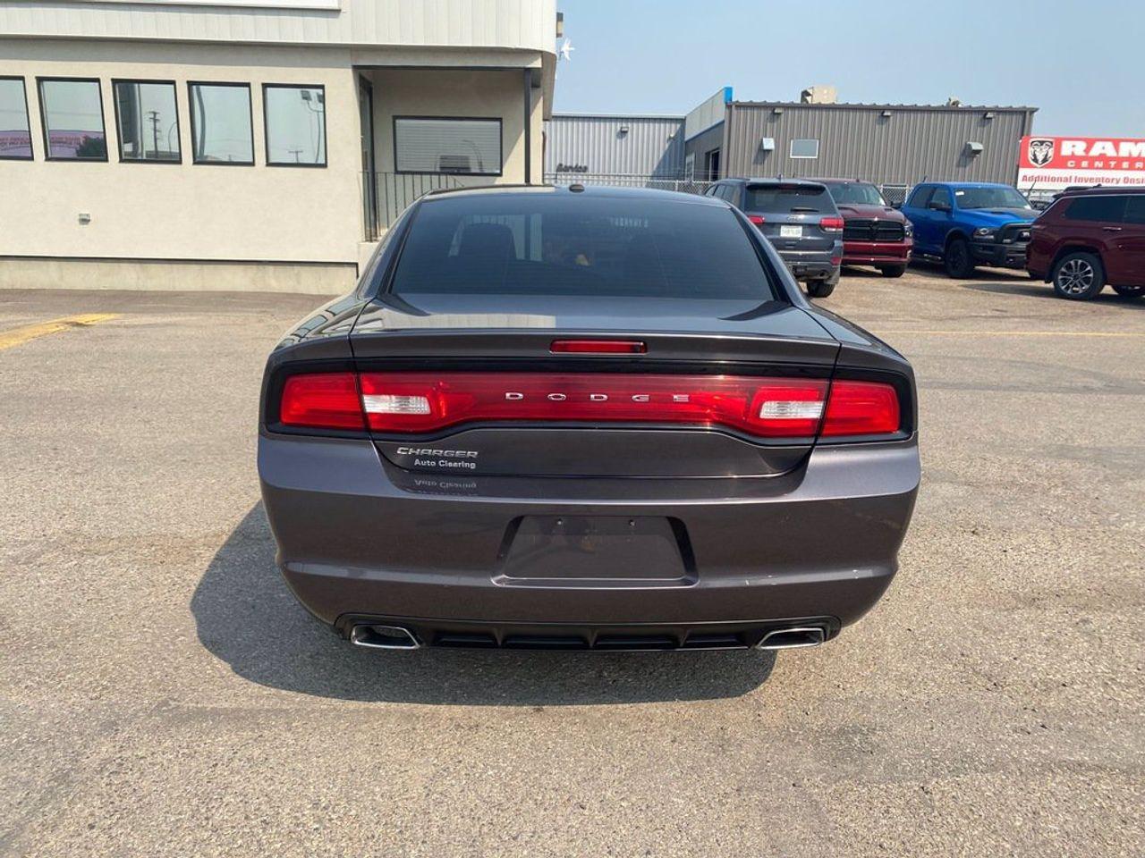2013 Dodge Charger SXT-3
