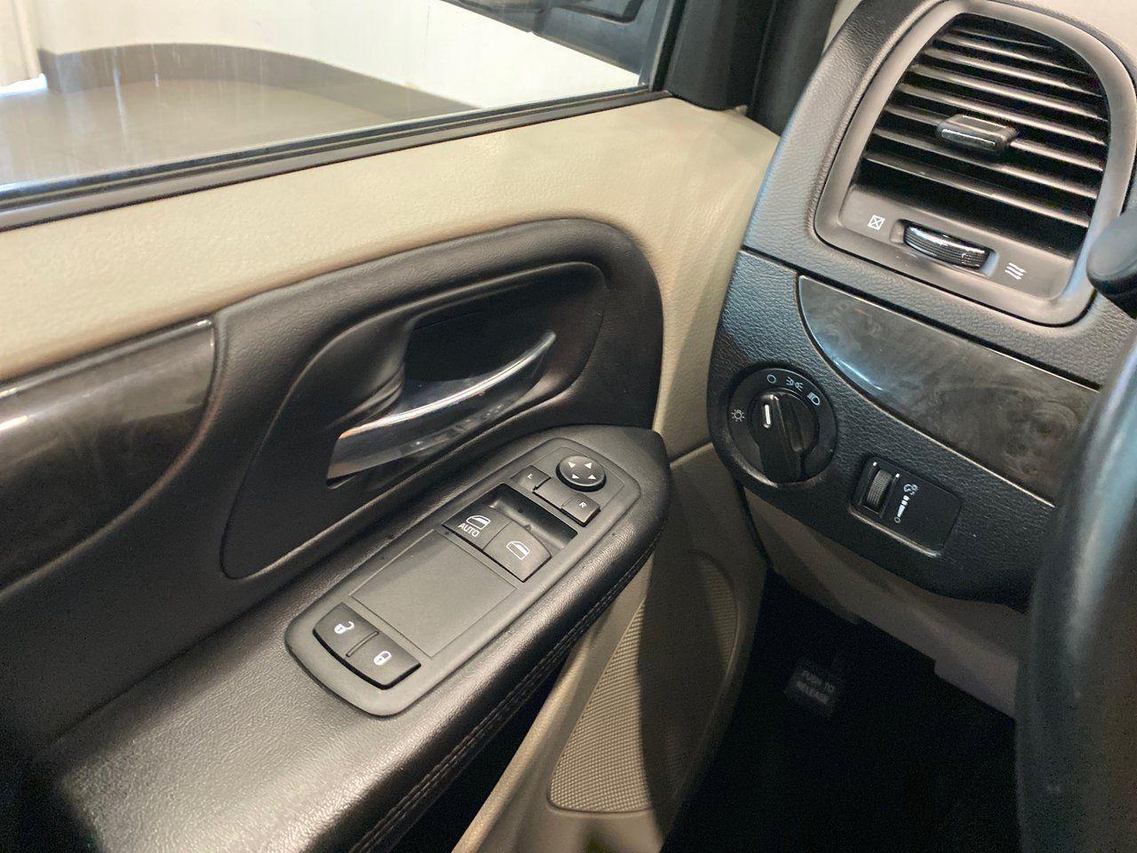 2013 Dodge Grand Caravan SE-3