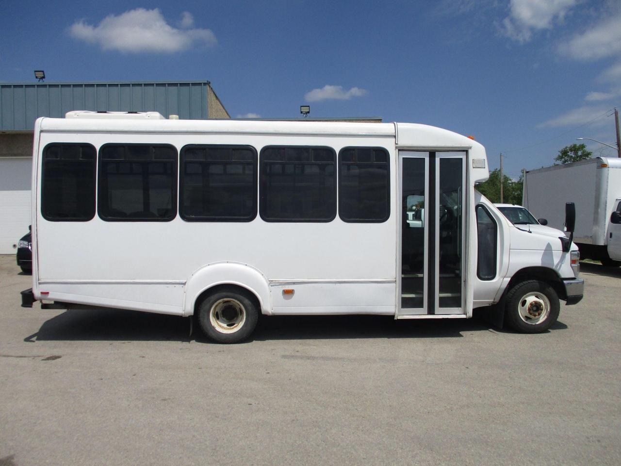2013 Ford Econoline -3