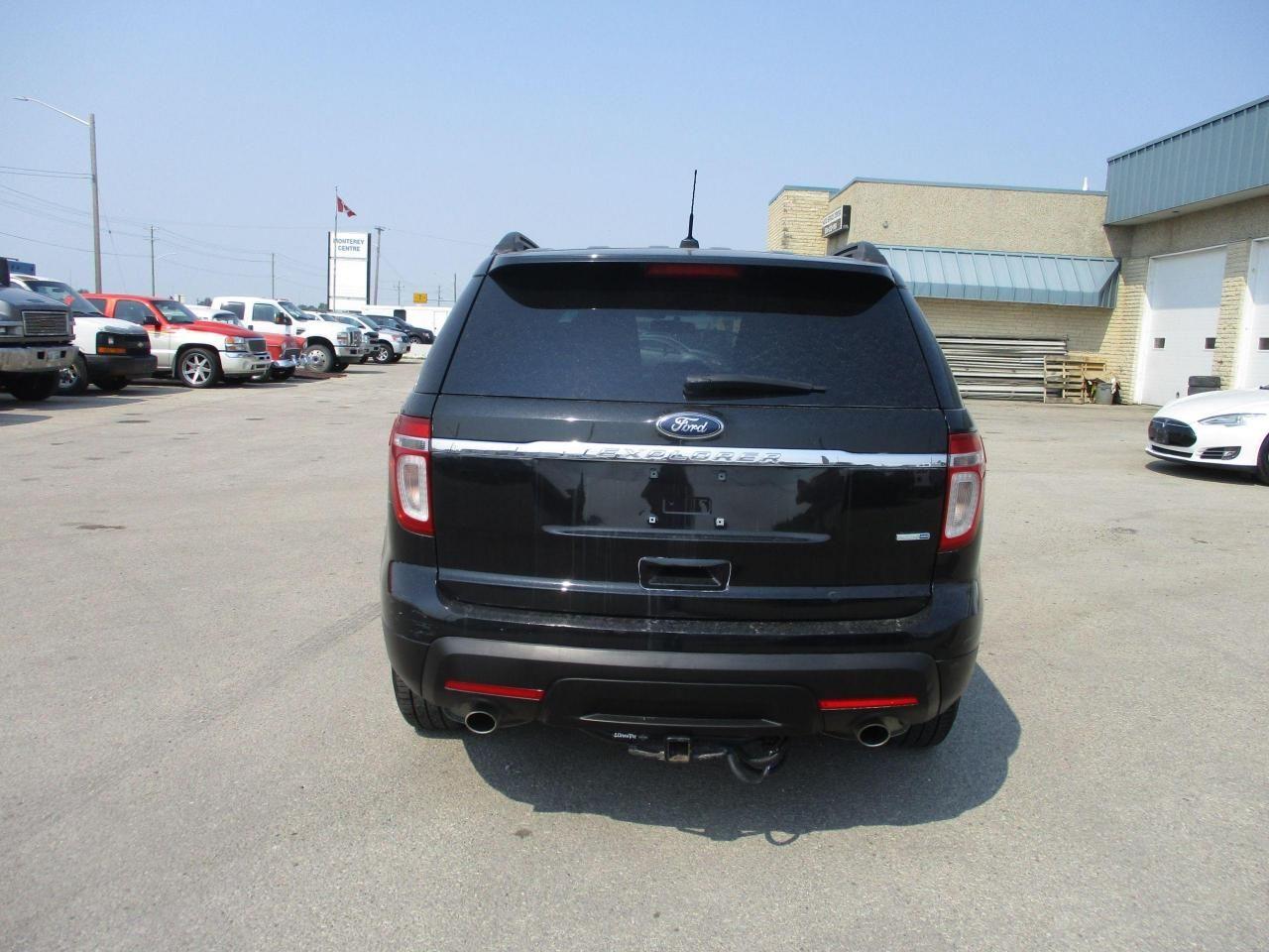 2013 Ford Explorer Base-4