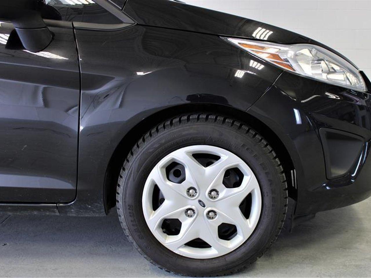2013 Ford Fiesta -3