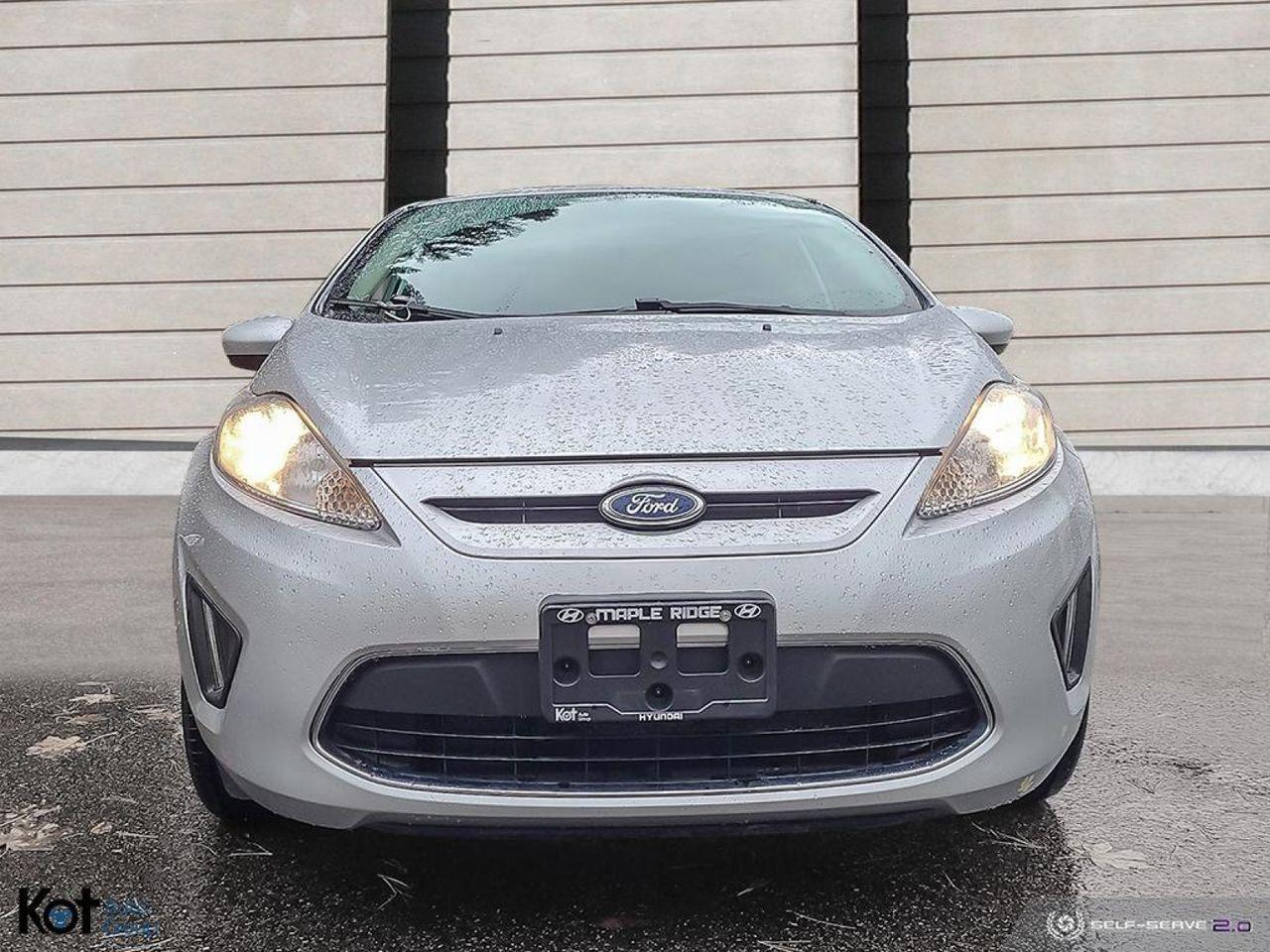 2013 Ford Fiesta SE-1