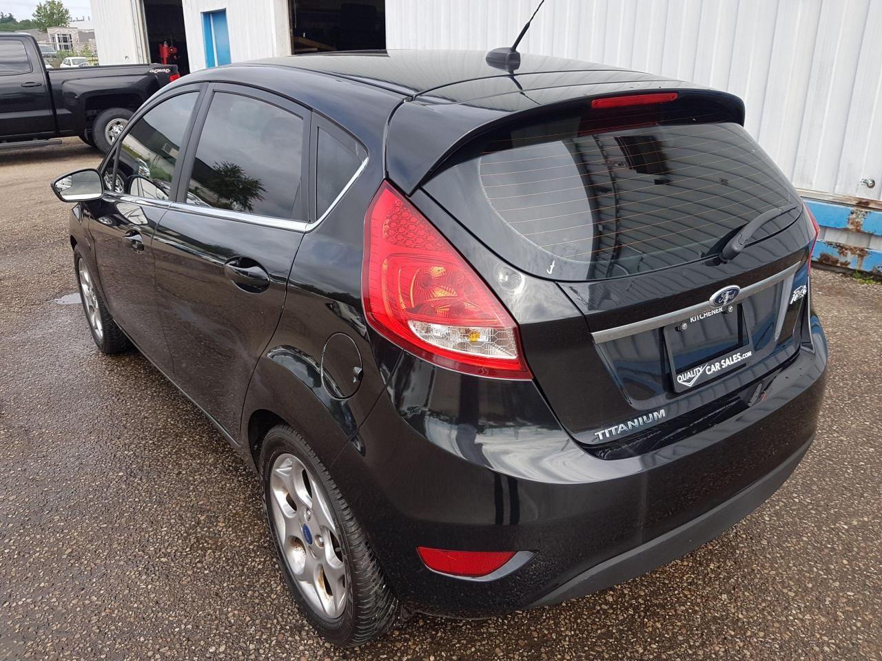 2013 Ford Fiesta Titanium-2