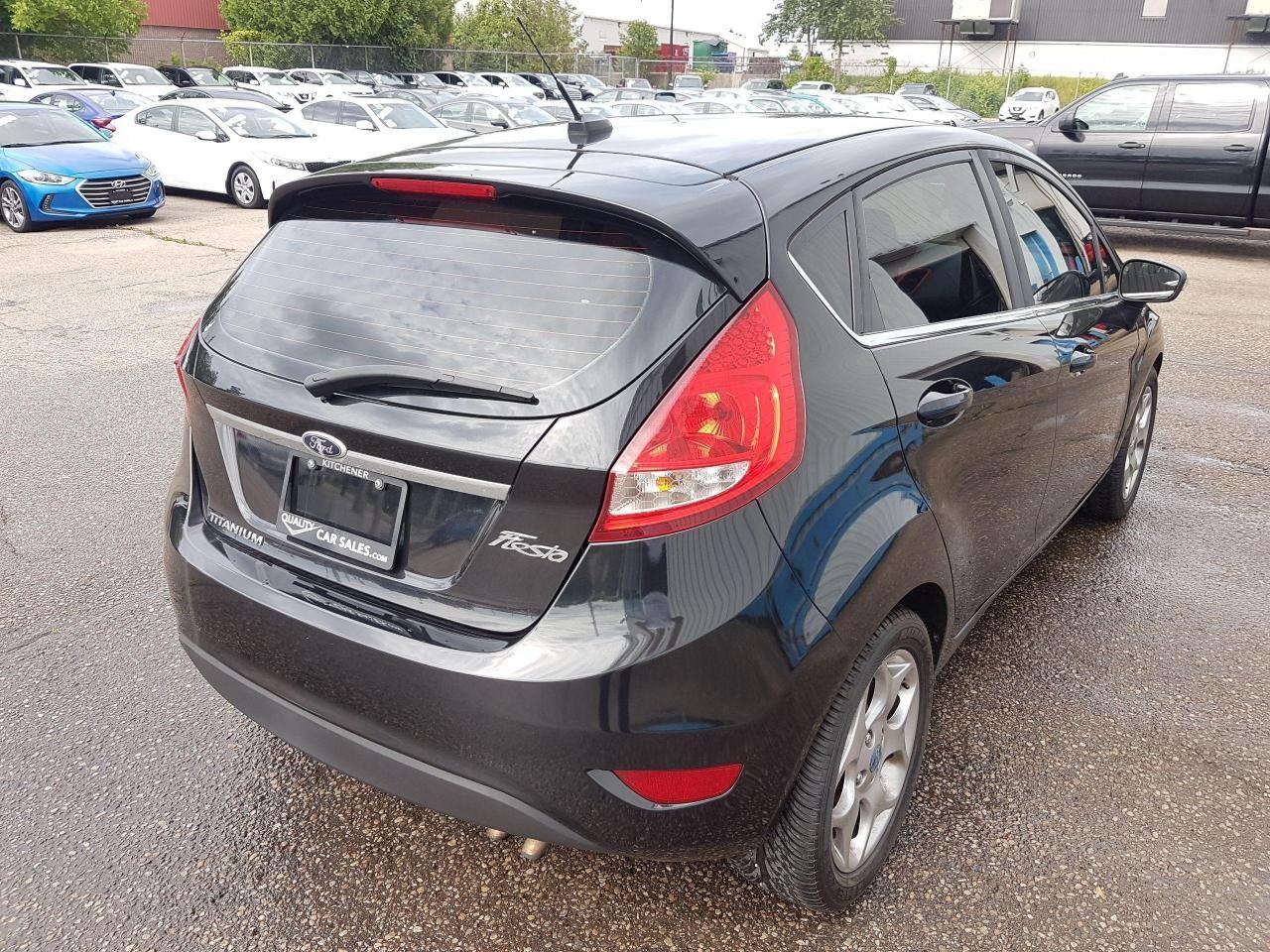 2013 Ford Fiesta Titanium-4