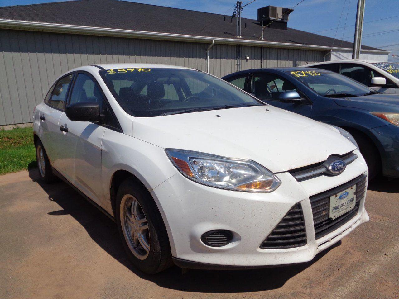 2013 Ford Focus S-1
