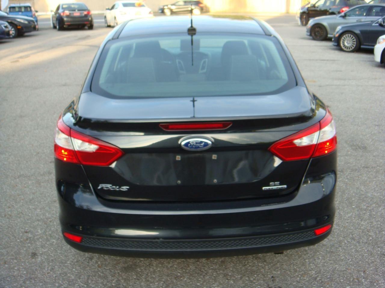 2013 Ford Focus SE-3