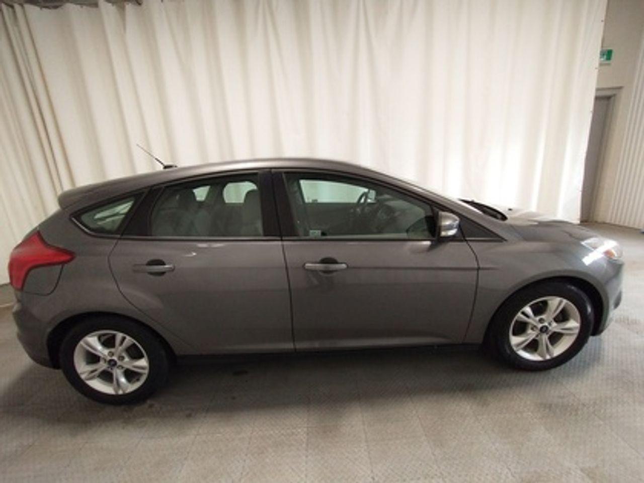 2013 Ford Focus SE-3