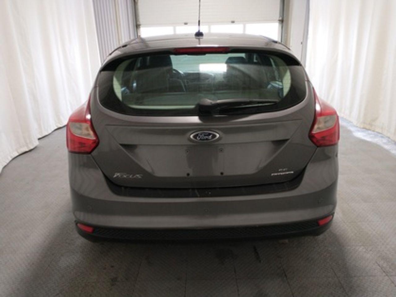 2013 Ford Focus SE-4