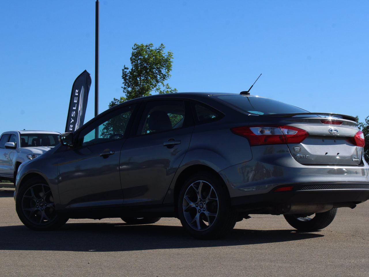 2013 Ford Focus SE-4