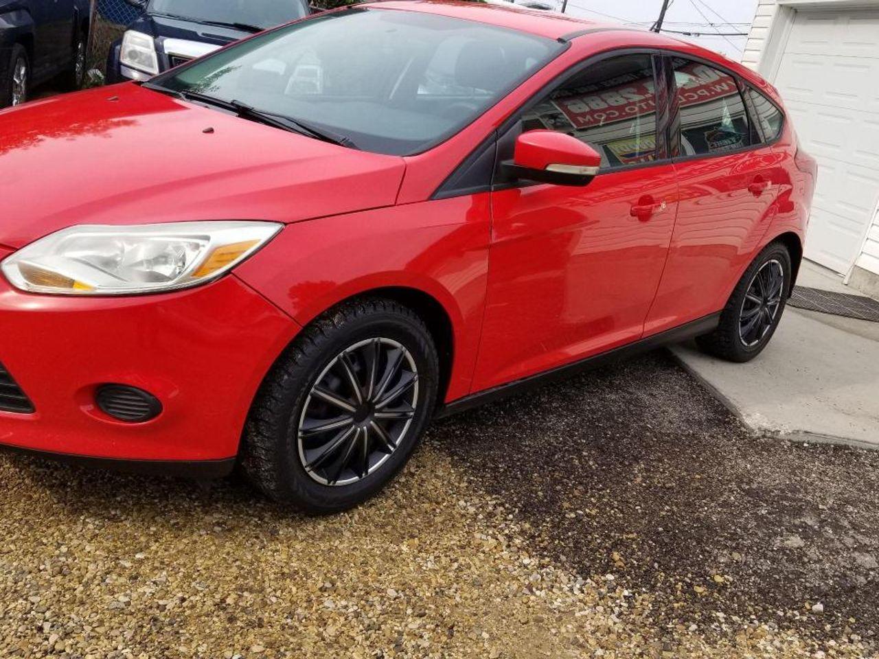 2013 Ford Focus SE-2