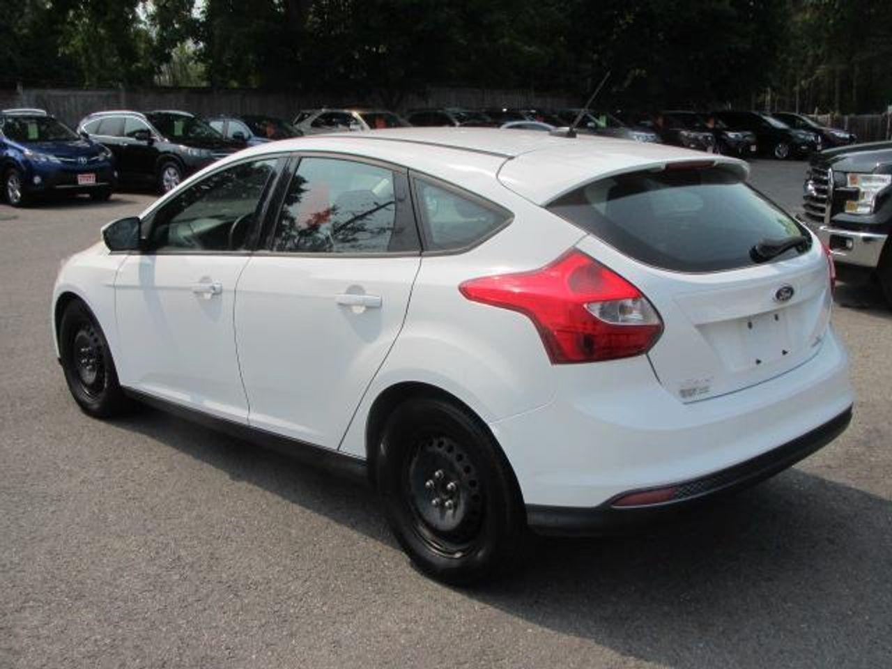 2013 Ford Focus SE-2
