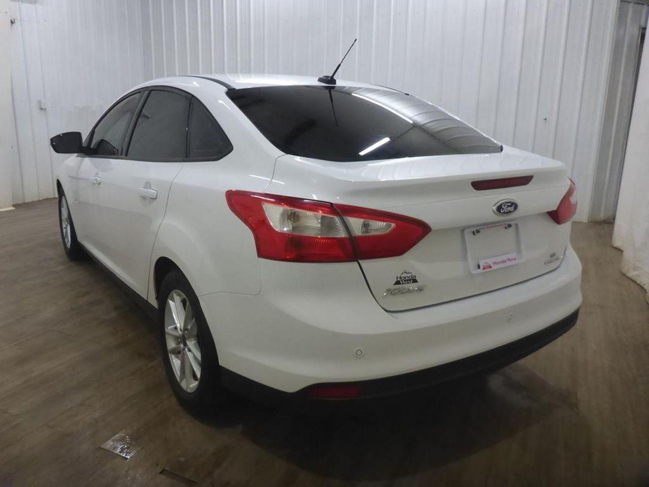2013 Ford Focus SE-4