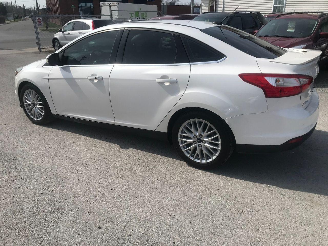 2013 Ford Focus Titanium-2