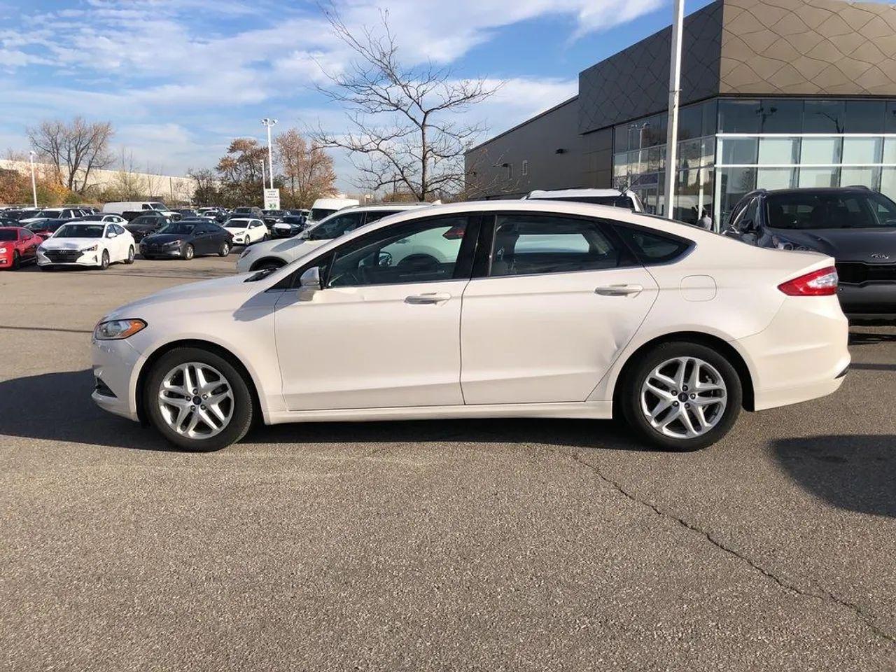 2013 Ford Fusion SE-2