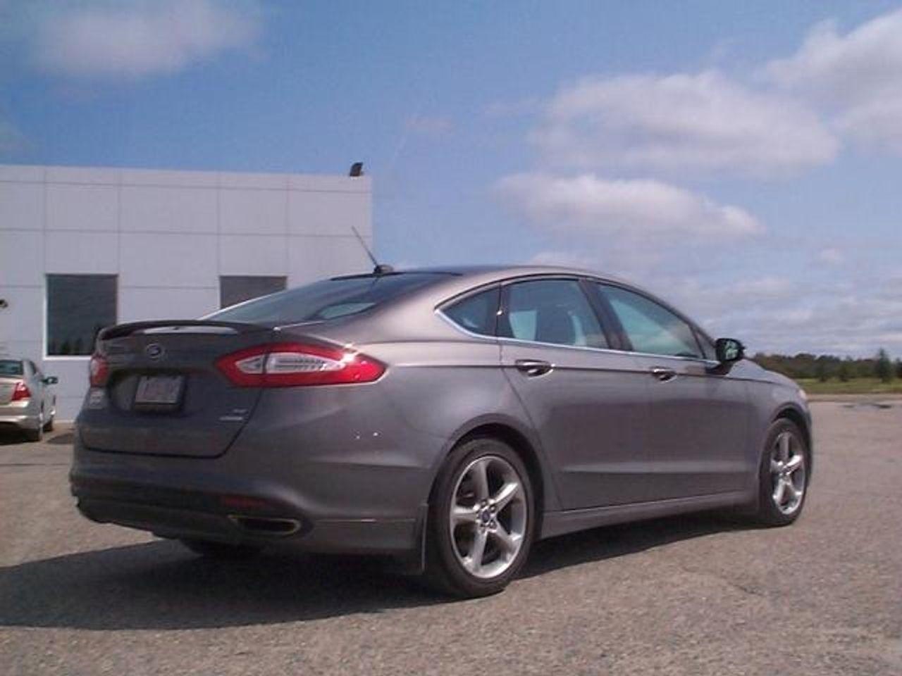2013 Ford Fusion SE-4