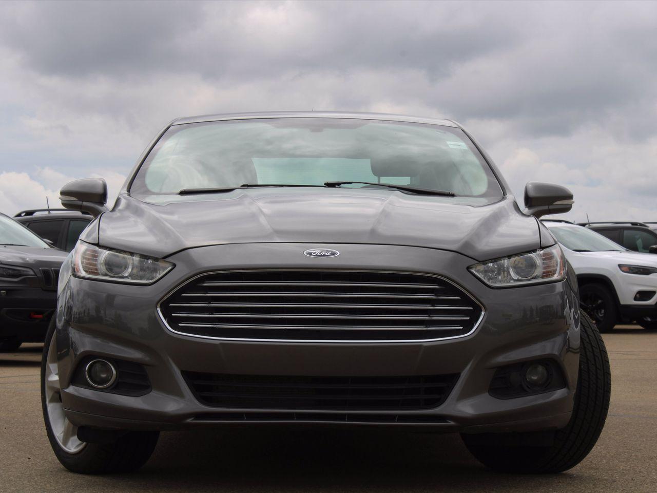 2013 Ford Fusion SE-2