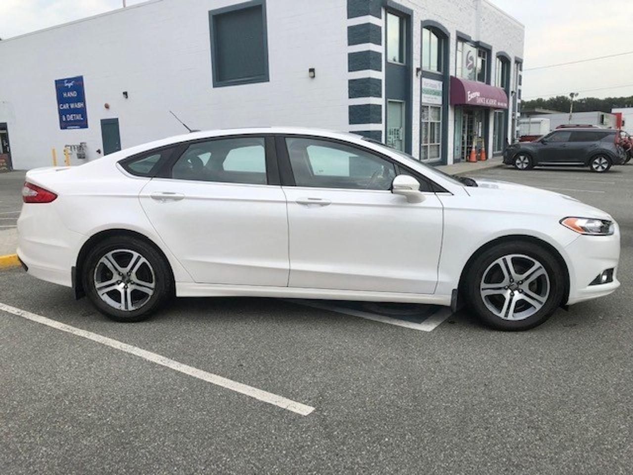 2013 Ford Fusion SE-4