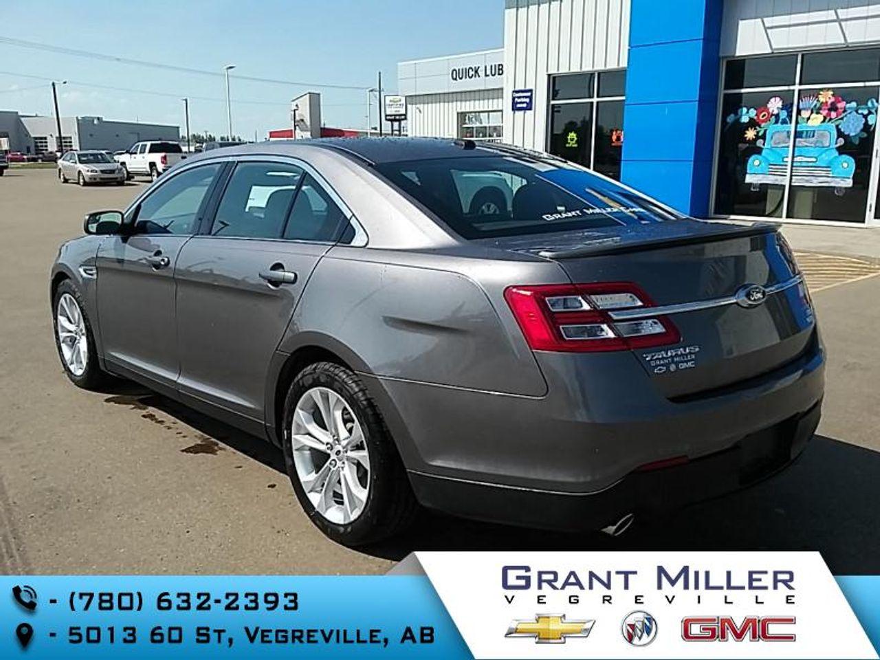 2013 Ford Taurus -2