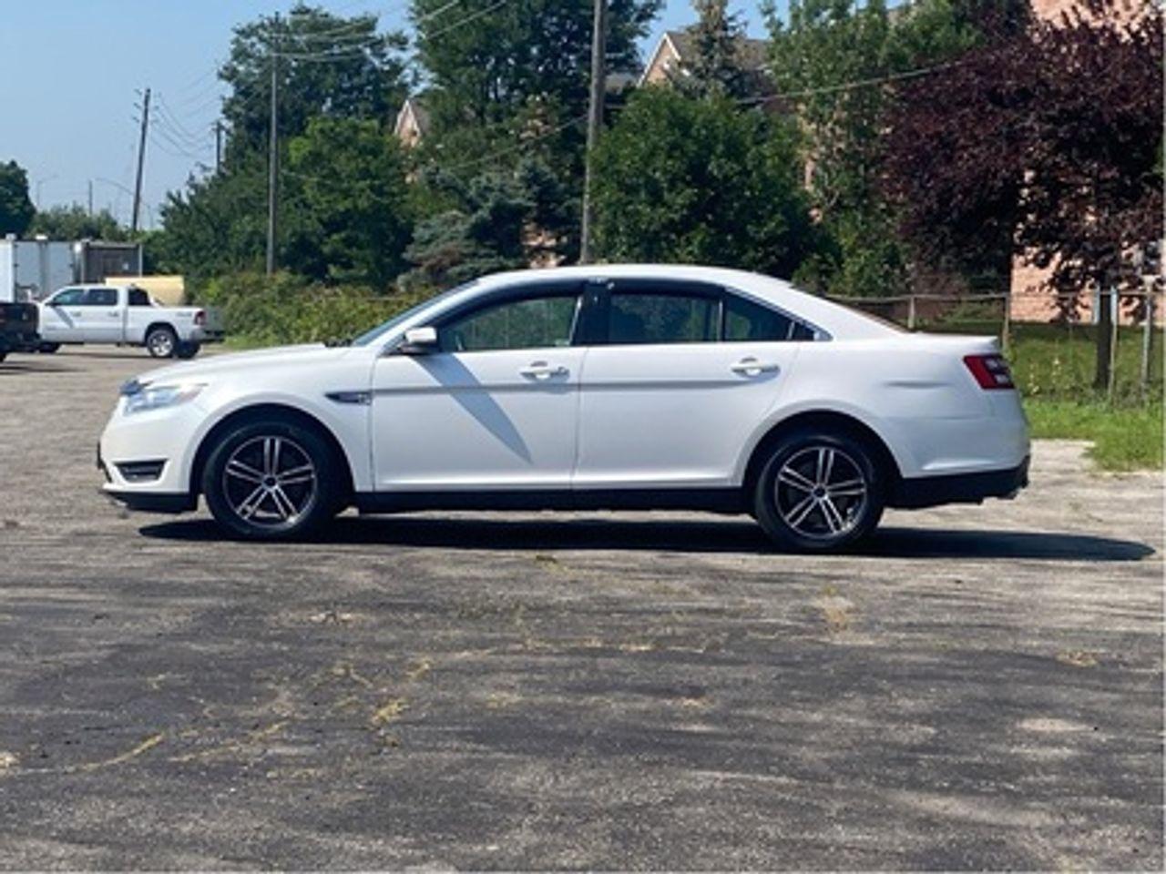 2013 Ford Taurus SEL-2