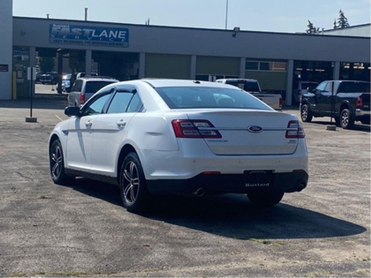 2013 Ford Taurus SEL-4