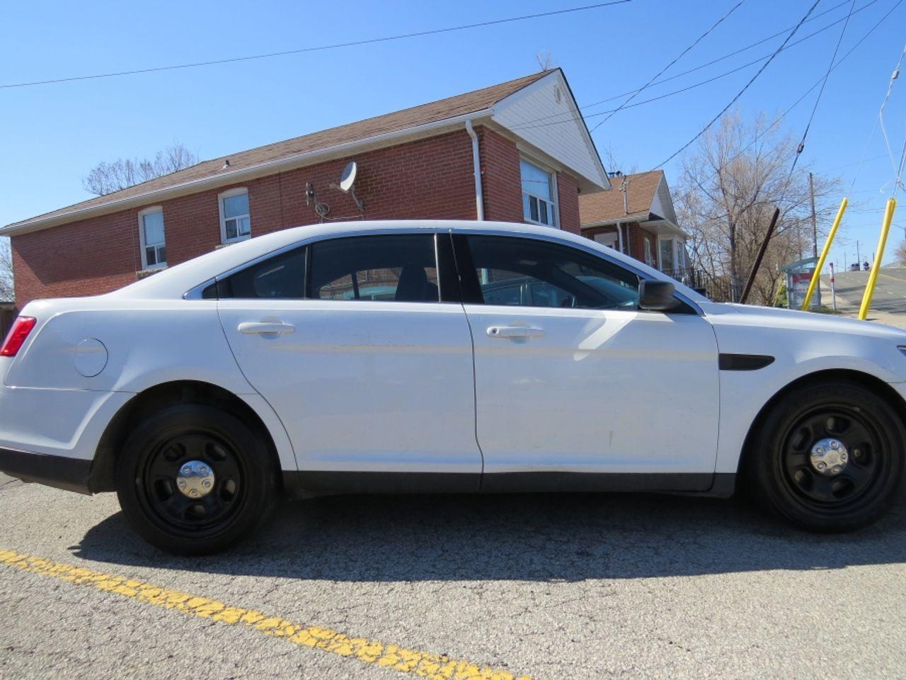 2013 Ford Taurus -3