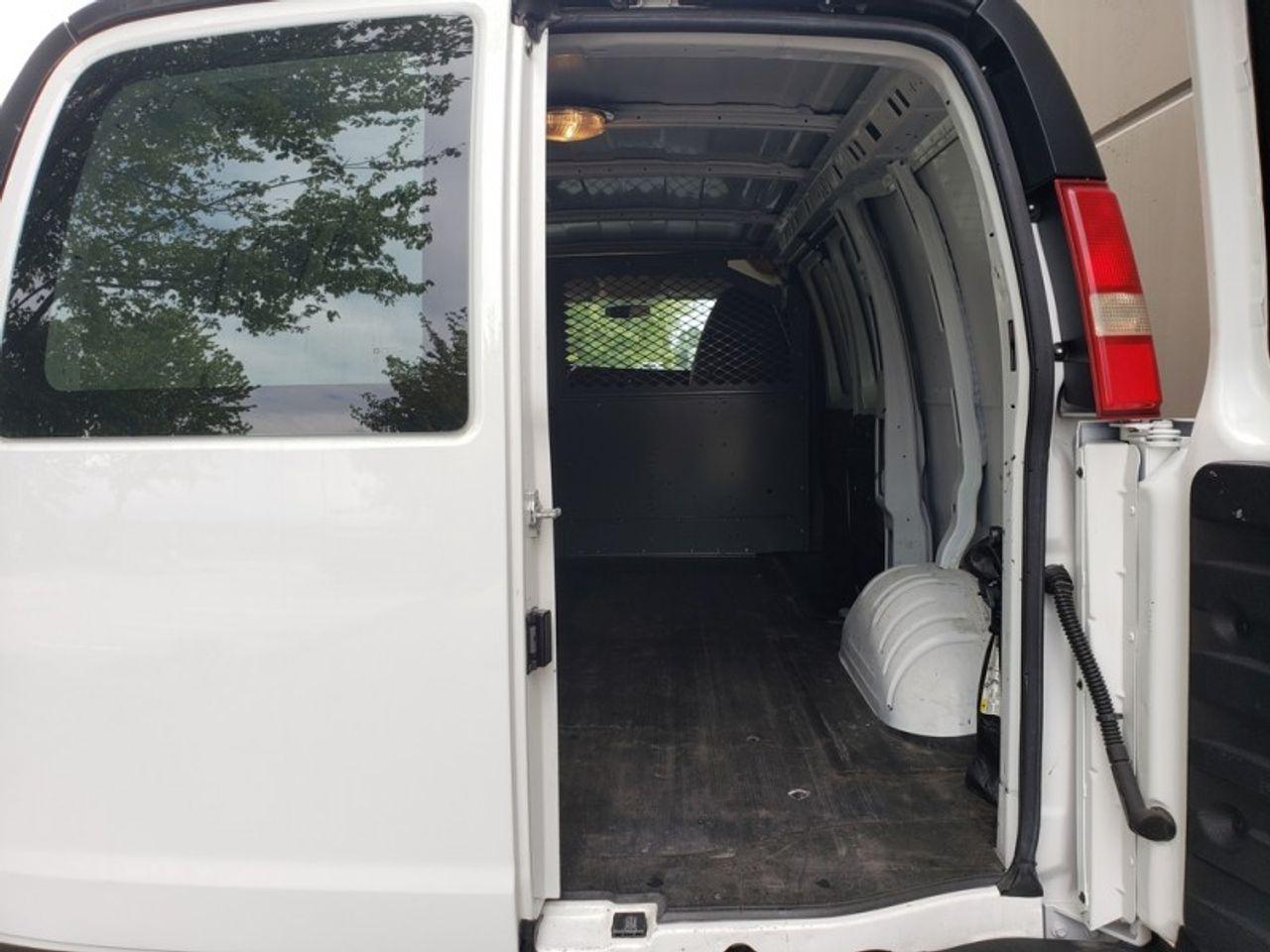 2013 GMC Savana 2500-4