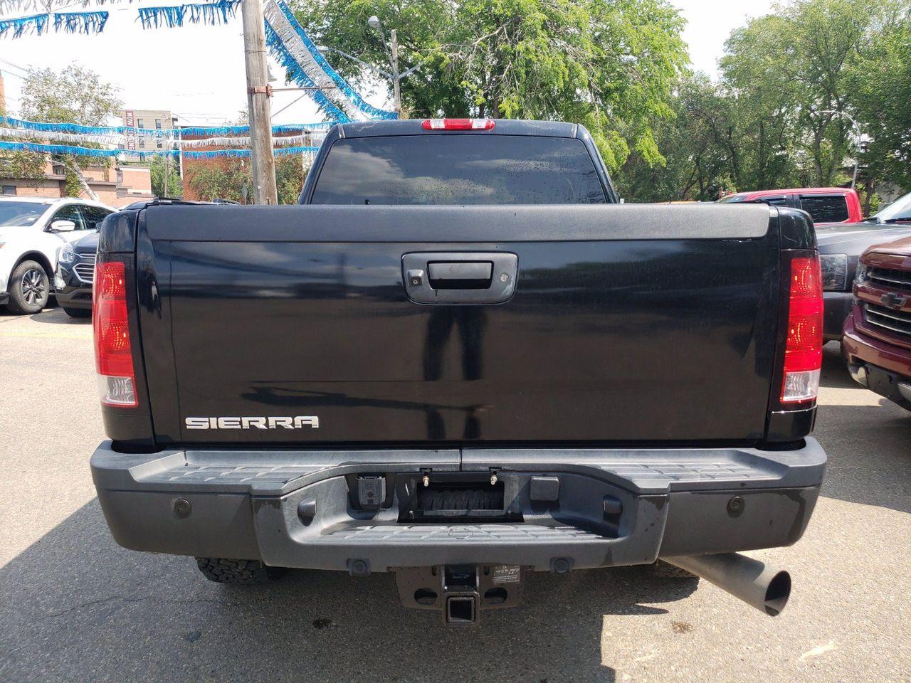 2013 GMC Sierra 2500HD Denali-4