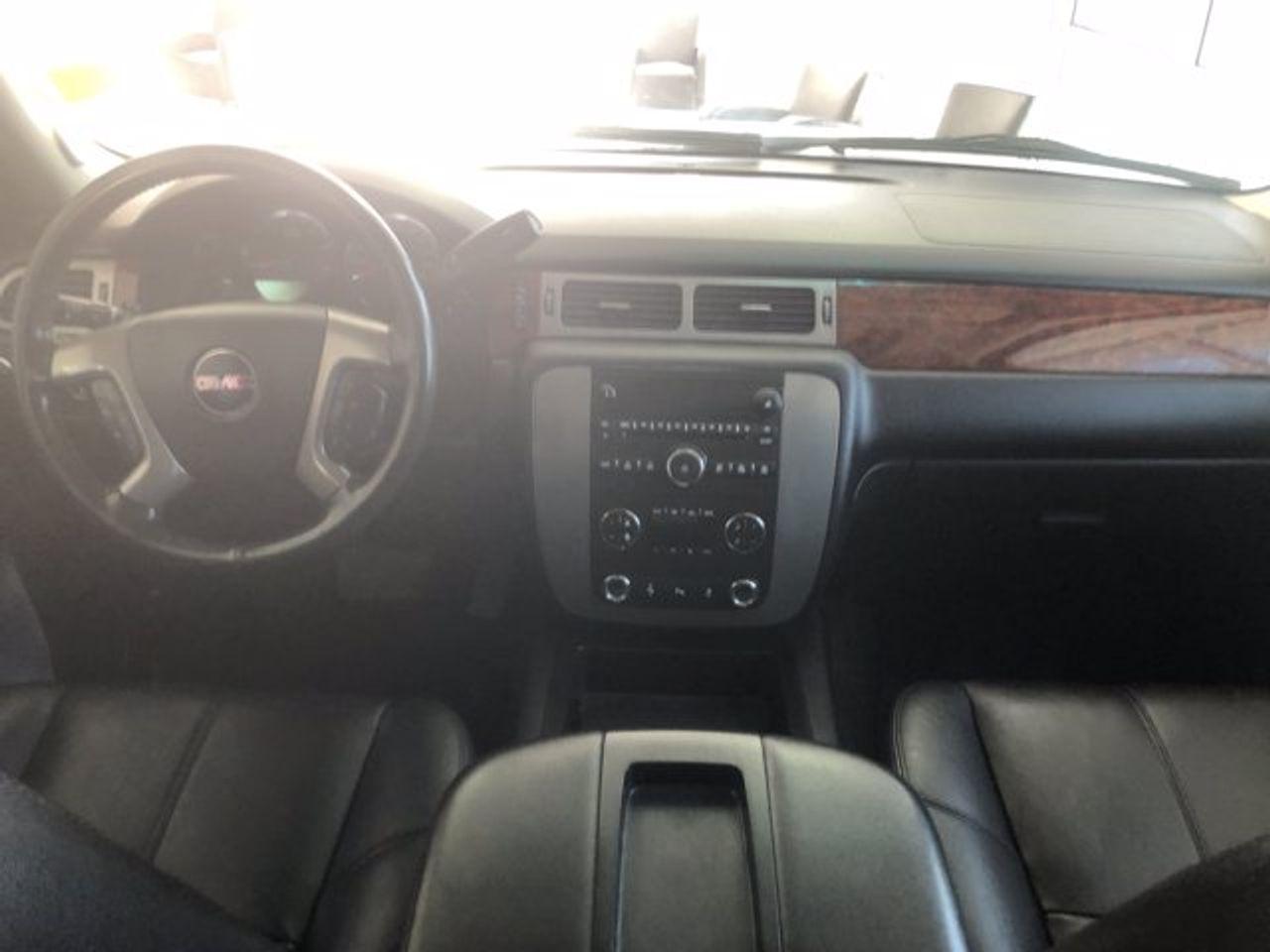 2013 GMC Yukon XL SLT-1
