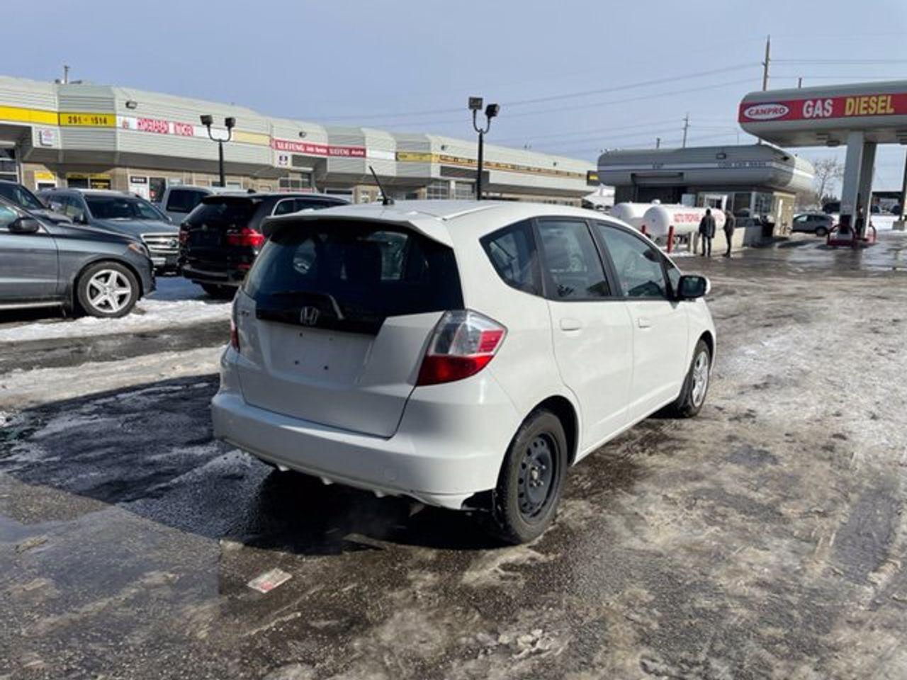 2013 Honda Fit Sport-4