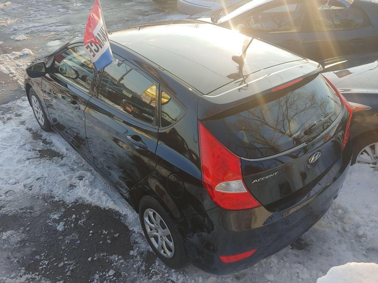 2013 Hyundai Accent GL-4