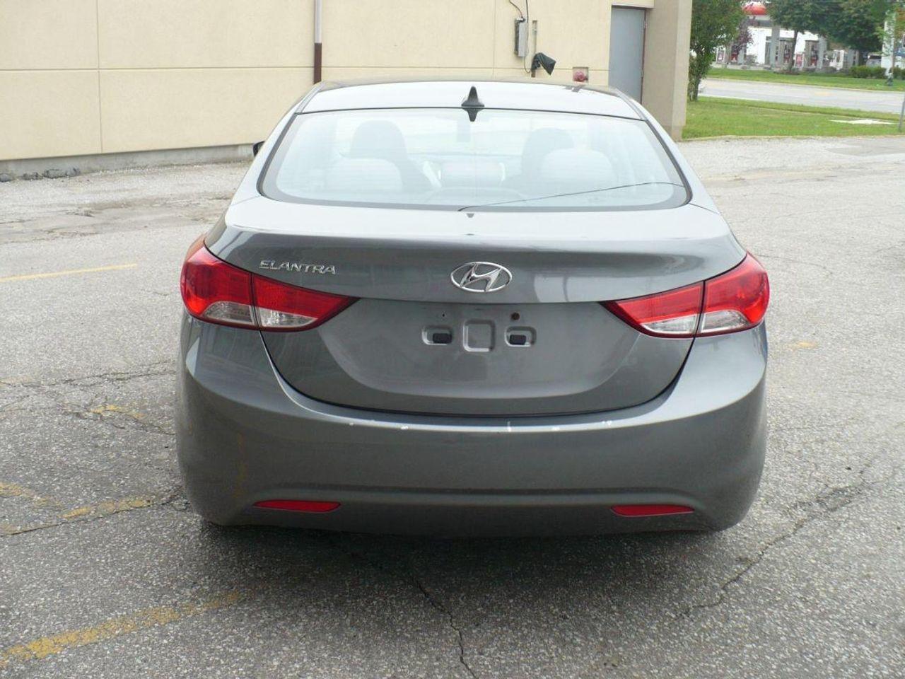 2013 Hyundai Elantra GL-3