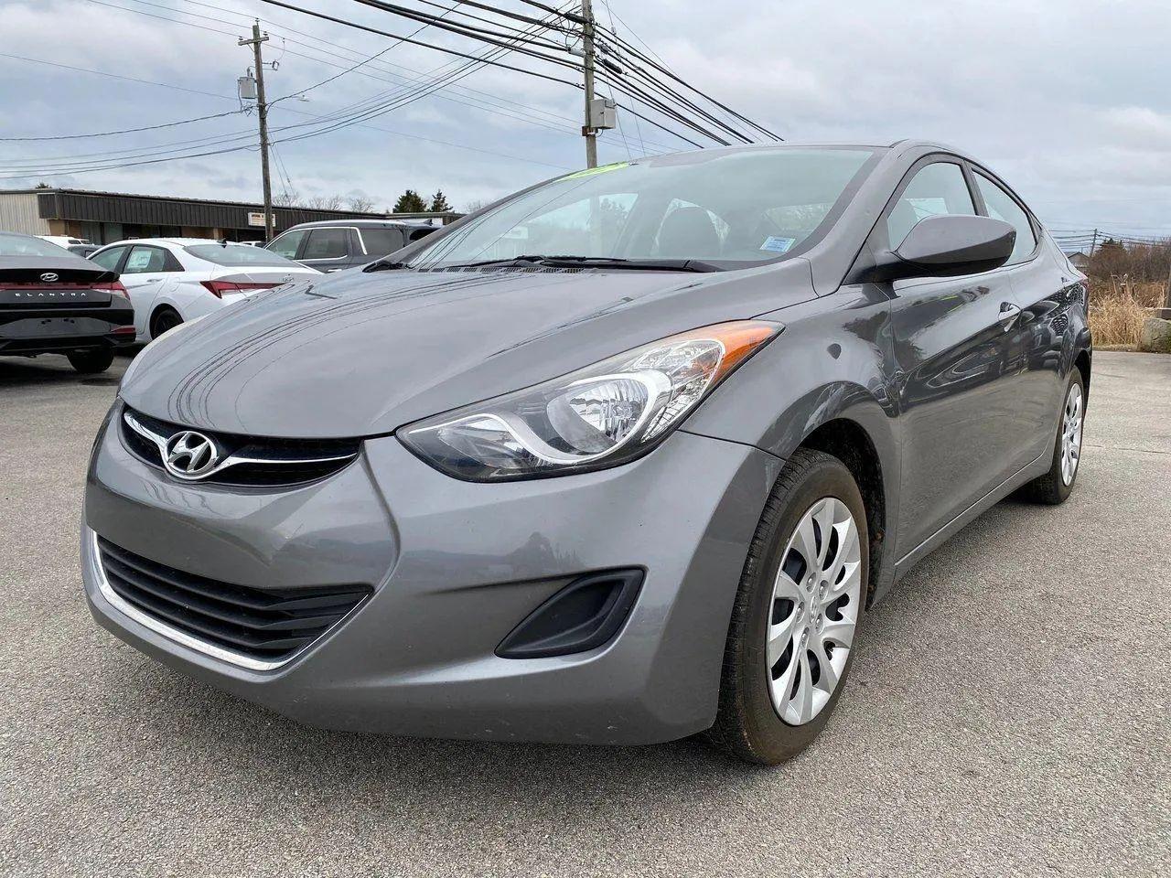2013 Hyundai Elantra GLS-2