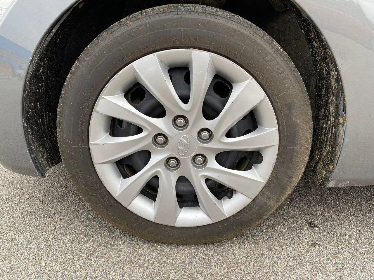 2013 Hyundai Elantra GLS-4