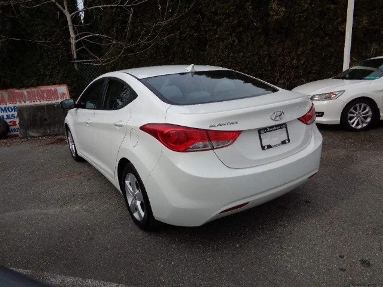 2013 Hyundai Elantra GLS-2