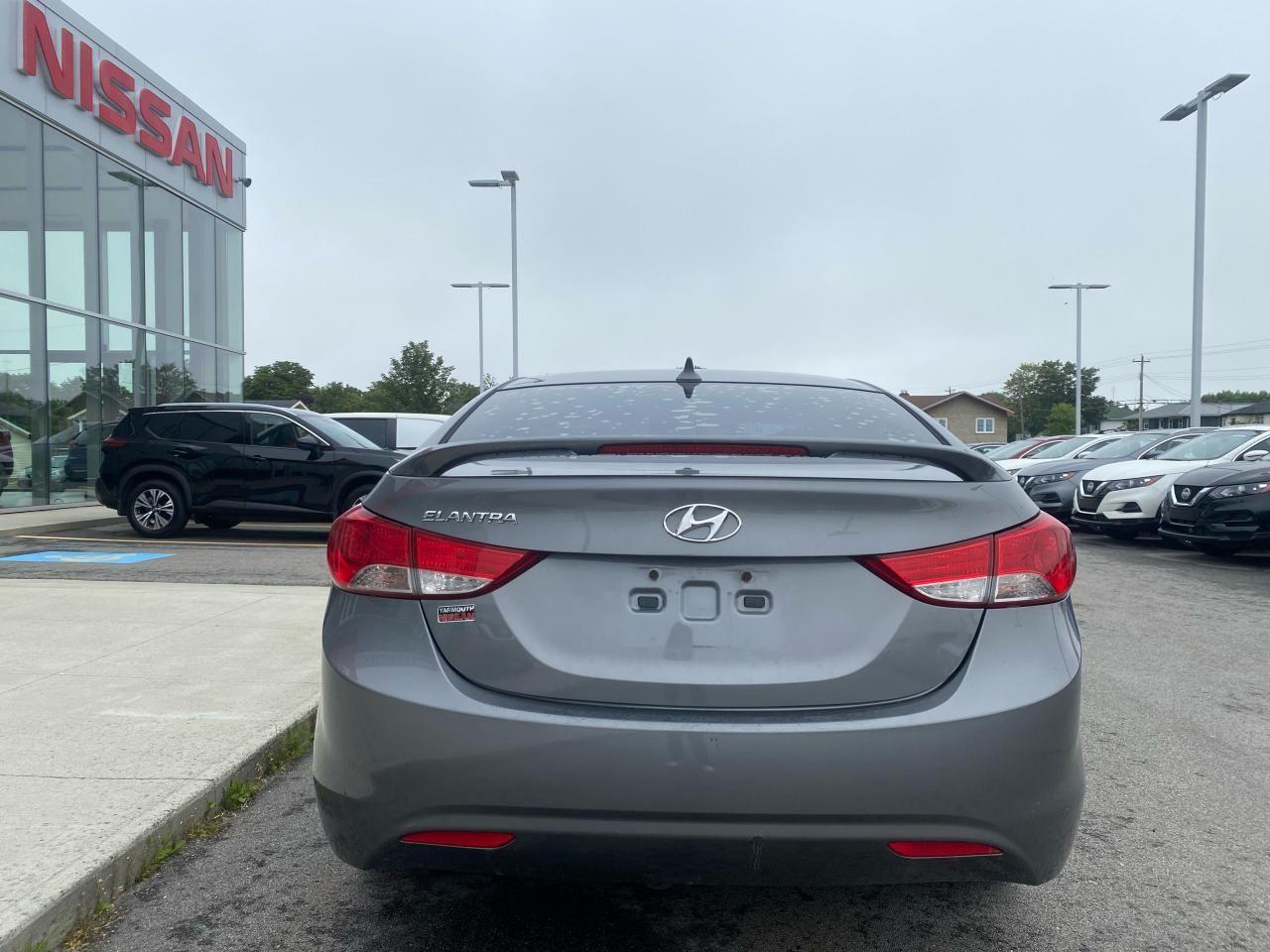 2013 Hyundai Elantra GLS-3