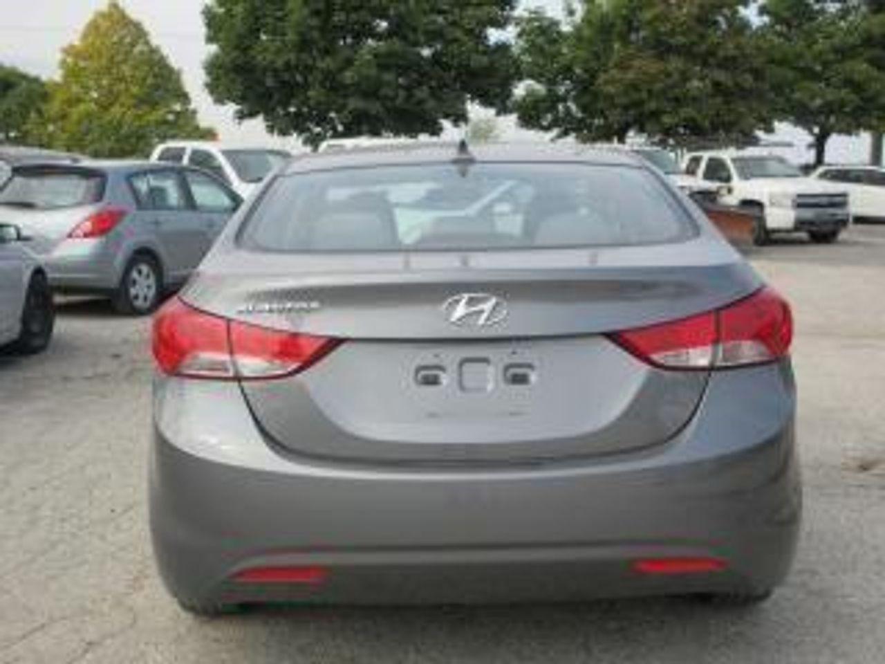 2013 Hyundai Elantra -4