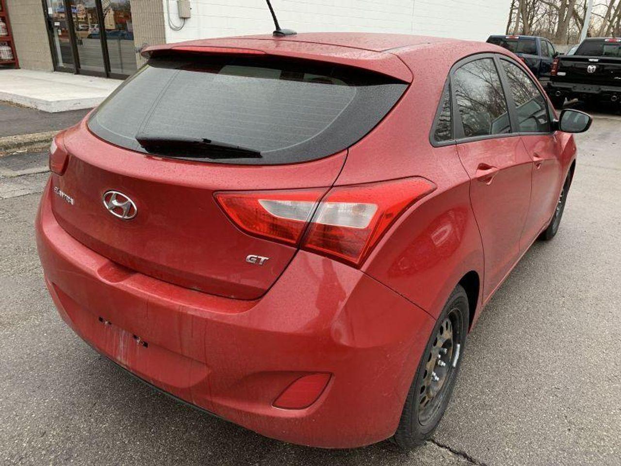 2013 Hyundai Elantra -3