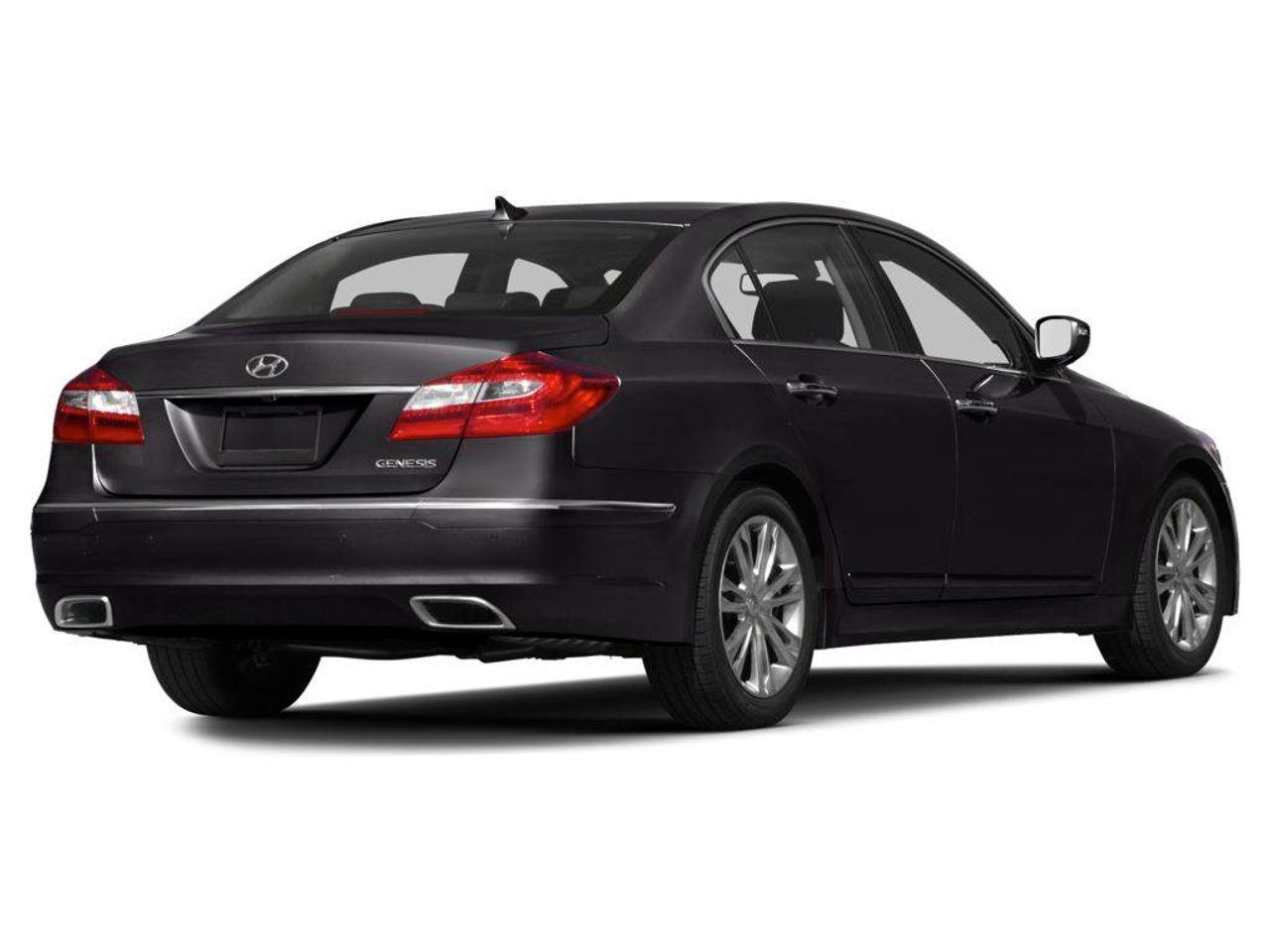 2013 Hyundai Genesis -2