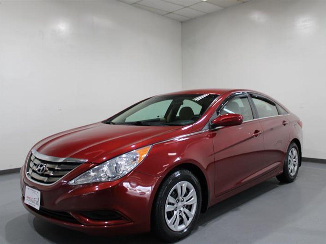 2013 Hyundai Sonata GL-2