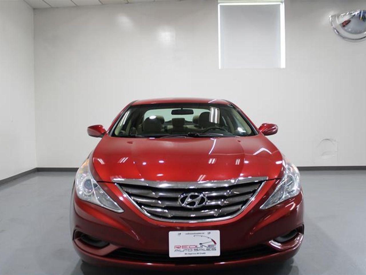 2013 Hyundai Sonata GL-3