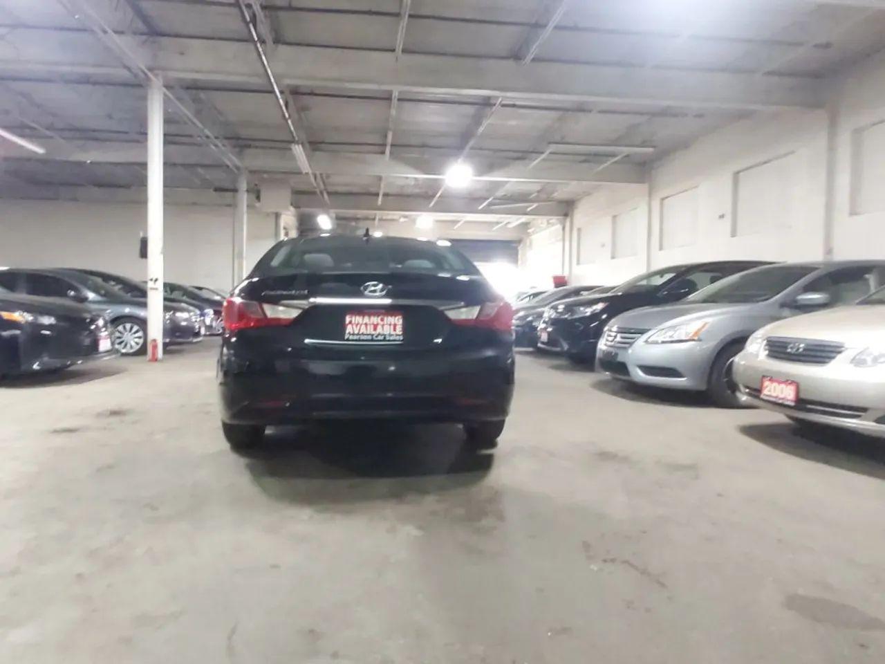 2013 Hyundai Sonata GL-1