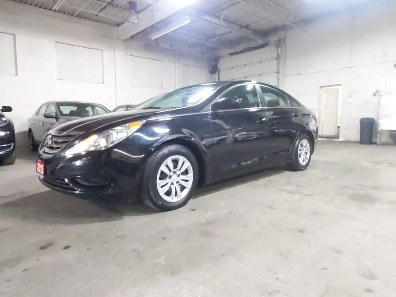 2013 Hyundai Sonata GL-3