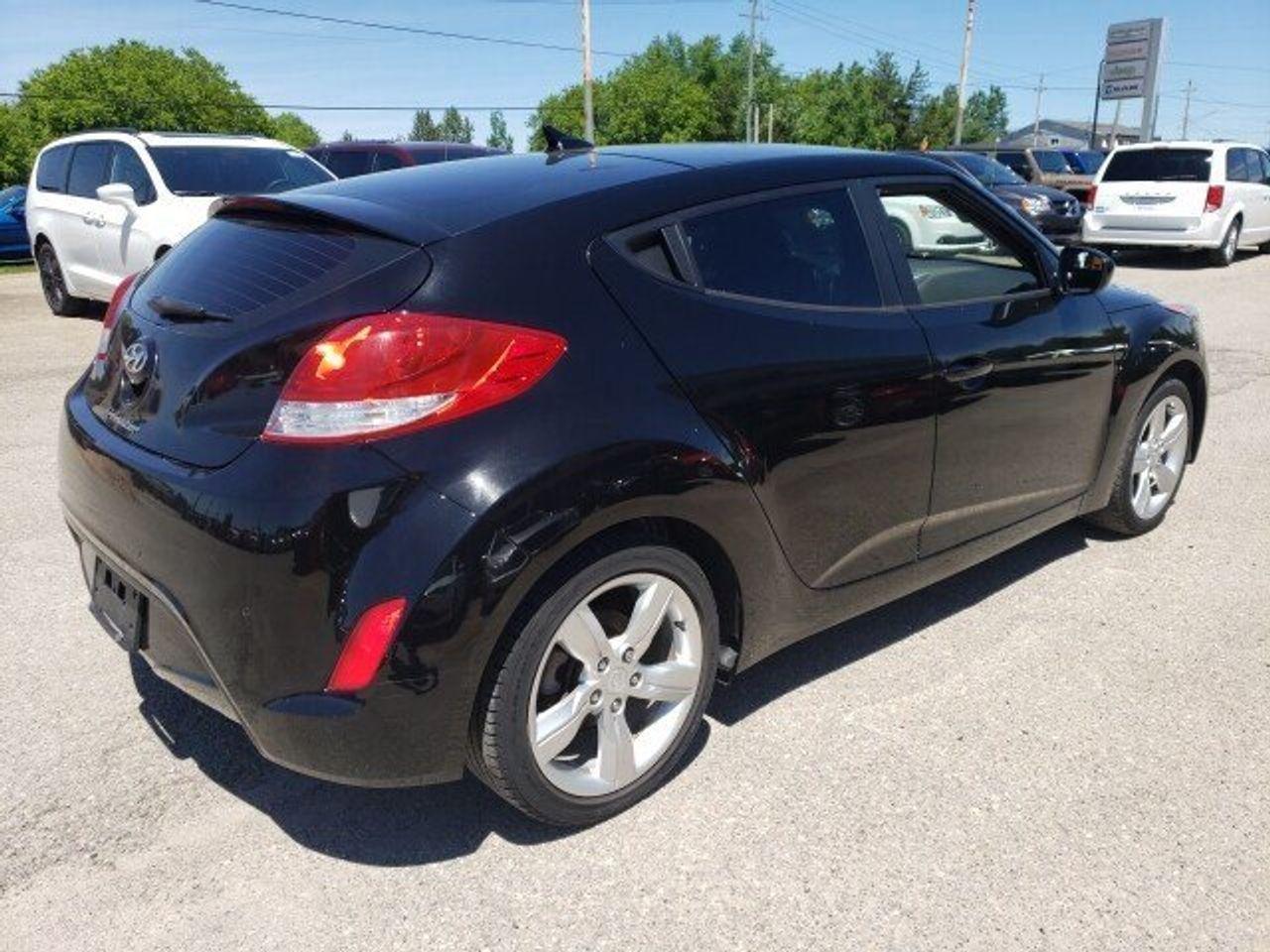 2013 Hyundai Veloster -4