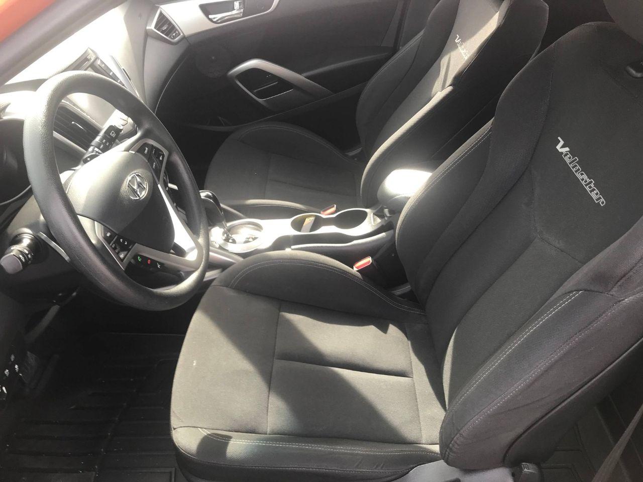 2013 Hyundai Veloster -3